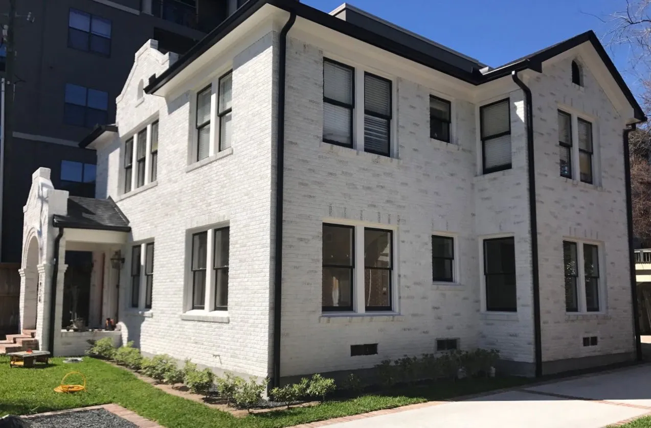 Decorative limewash on brick, side view